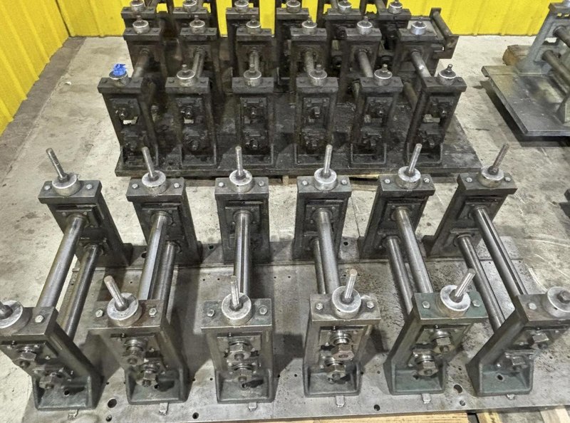 6 STAND X 2" YODER Q-150 U JOINT DRIVE-RAFTED ROLLFORMER, W/ 7 RAFTS &amp; 42 STANDS. STOCK # 0771226