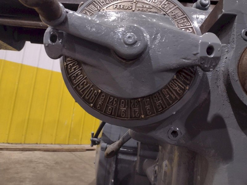 #3 KEARNEY &amp; TRECKER MILWAUKEE MODEL #3 VERTICAL MILLING MACHINE 64" x 13" x 10 HP: YOBRO #24458