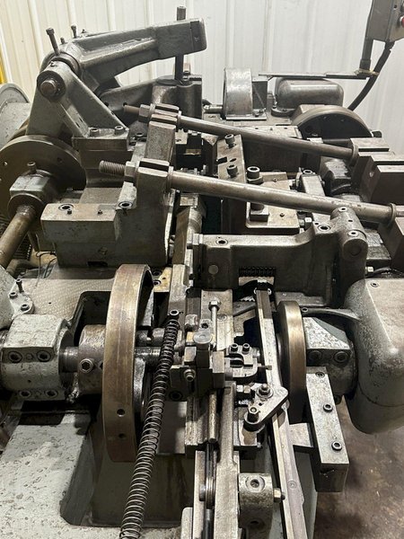 S3F NILSON MODEL #S3F WIRE BENDING FOUR SLIDE MACHINE WITH ELECTRIC CLUTCH: STOCK 17566