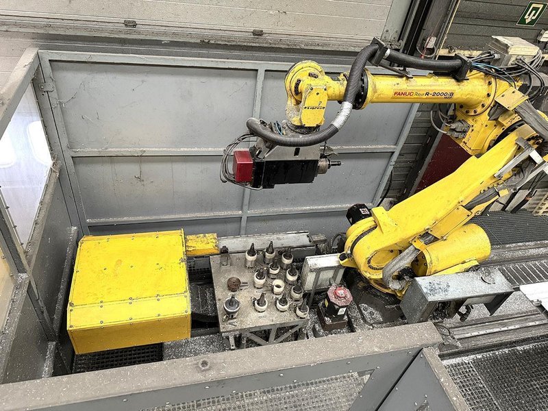 Fanuc Milling Robot - X: 10 500 / Y: 3045 / Z: 3500 mm CNC
