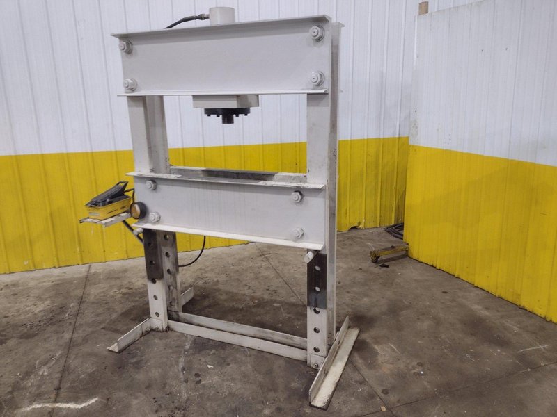 50 TON ENERPAC H-FRAME AIR OVER OIL SHOP PRESS: YOBRO #25793