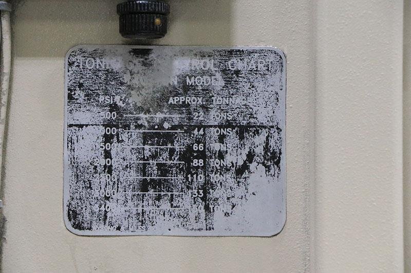 140 Ton x 12' Wysong Hydraulic Press Brake Model MTH-140-144