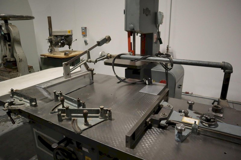 Tannewitz XJS Sliding Table Saw with 0-45 Degree Blade Tilt, 16" Blade and Accessories- Auction Item