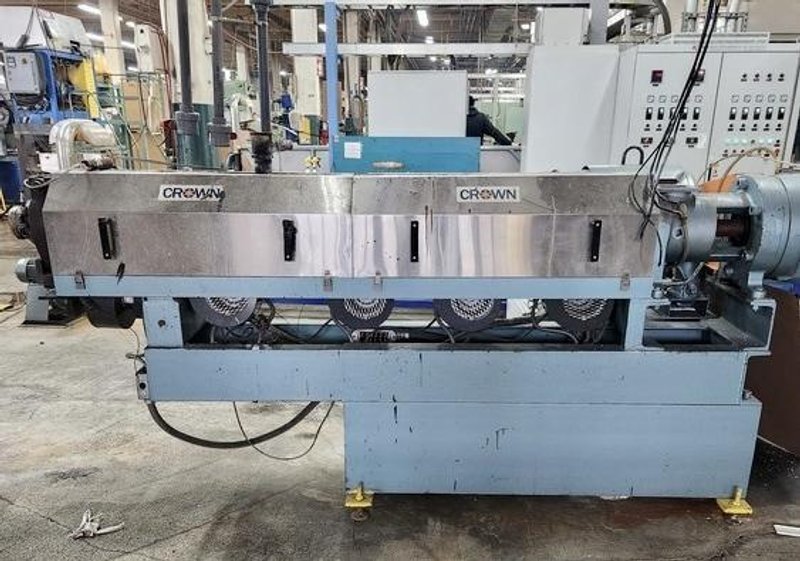 2.5″ Crown Single Screw Vented Extruder, Rebuilt to Specification in 2015 – 36:1 L/D Ratio