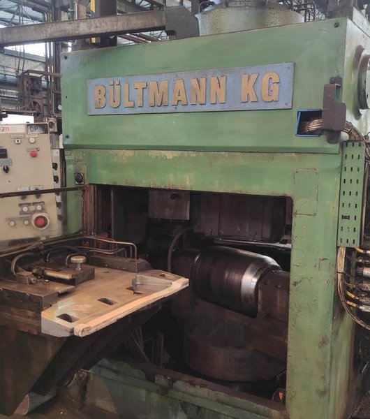 BULTMANN MODEL BWRPM 80-7 TWO ROLL STRAIGHTENING MACHINE WITH 2 72.5kw DIRVE MOTORS,
STOCK # 14494