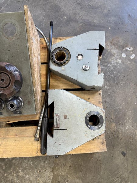 SUPERMAX YCM-265 VERTICAL MILL W/ TOOLING. STOCK #1008125