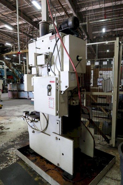 45 TON NIAGARA OBI PRESS