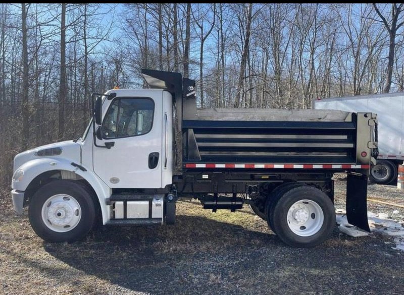Freightliner M2 106 Medium Duty &amp; Dump Truck, 2020 – ~6700 Miles