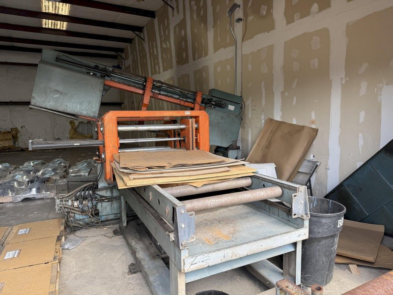21&quot; x 31&quot; Scotchman Automatic Horizontal Mitering Bandsaw