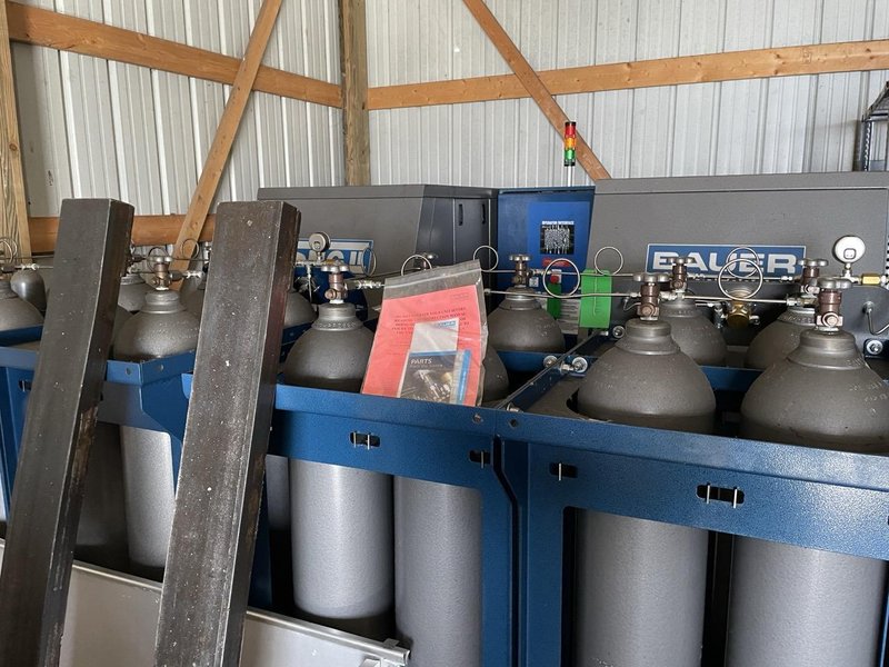 Bauer SNGII Stationary Nitrogen Generator, 2013 – Spare Cylinders Included