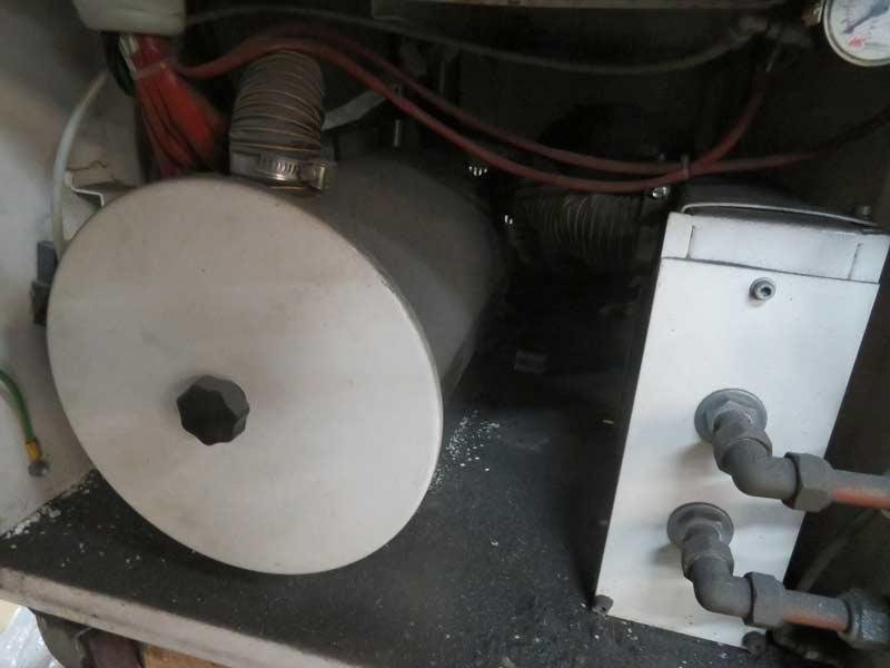 Moretto Model DT 204 MT Dehumidifying Hopper Dryer, 1999