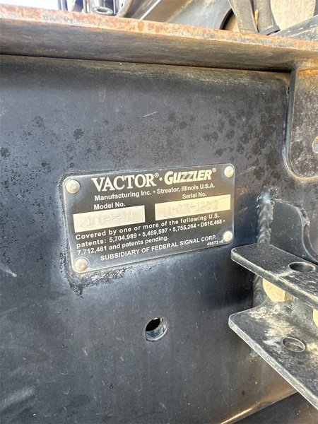 2012 Mack GU 713 1M2AX09C1CM010798