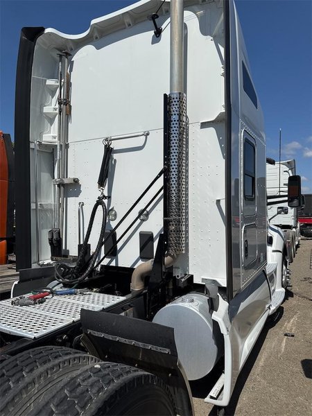 2022 Kenworth T680 1XKYD49X1NJ499802