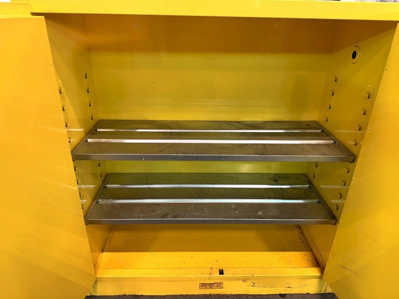 Justrite Flammable Storage Cabinet Model 29390, 40 Gallon Capacity, Nice
