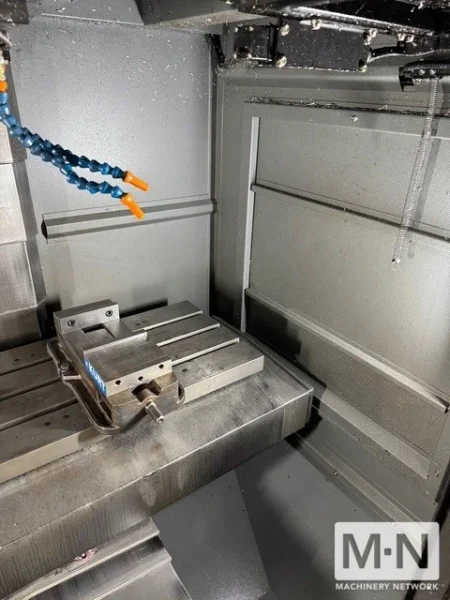 Hurco VM-10I CNC Vertical Machining Center, 2019 w/ Robot