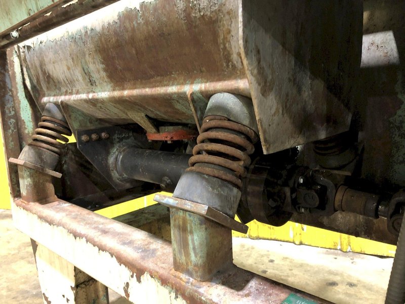 4 CUBIC FOOT ELECTRO-DEBURRING COMPANY  MODEL #R32 TUB TYPE VIBRATORY FINISHING MACHINE : STOCK #17209