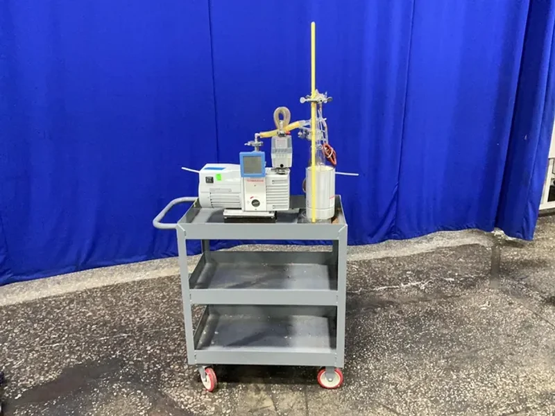 EDWARDS ROTARY VANE DUAL-STAGE VACUUM PUMP  -  RV3