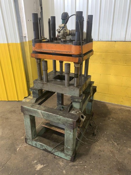 12 TON AIRAM 4-POST CUTOFF PRESS: STOCK #13726