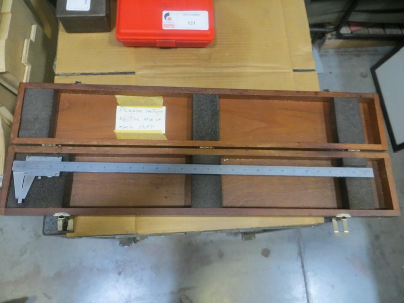 Browne and Sharpe Caliper 582 .001 In Wood Box- Auction Item