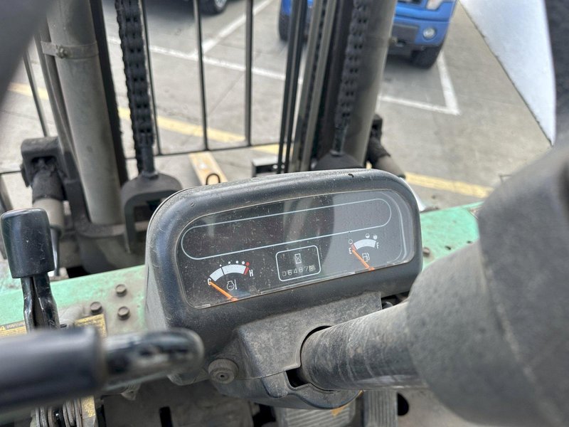 9000 LBS MITSUBISHI PNEUMATIC TIRE FORKLIFT : STOCK #77764