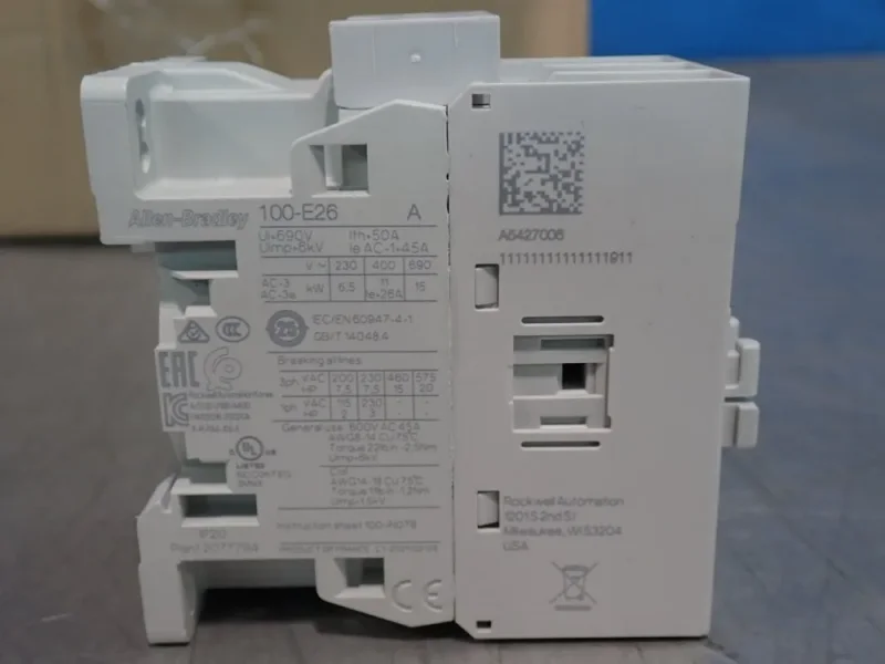 ALLEN-BRADLEY CONTACTOR  -  100-E26KD00