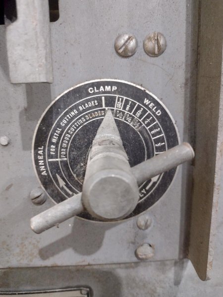 18" GROB MODEL #NS18 VERTICAL BAND SAW: STOCK #19796