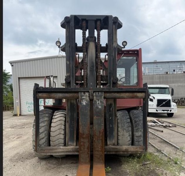 52,000# TAYLOR FORKLIFT LIFT TRUCK STOCK# 4391