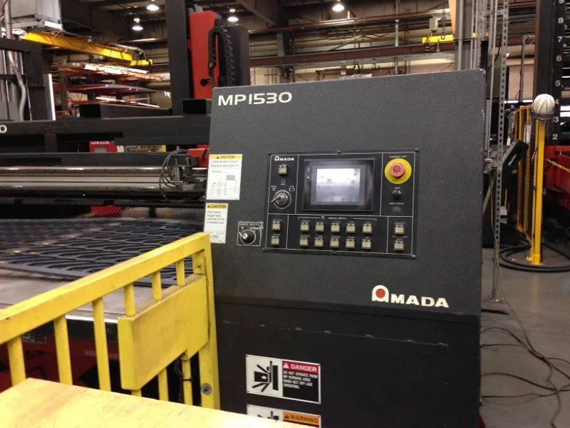 2004 AMADA APEILO III 367V | Punches, Fabricating