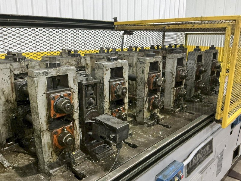 6 STAND X 1.5" ARDCOR MODEL #1-F ROLLFORMER: YOBRO #25222