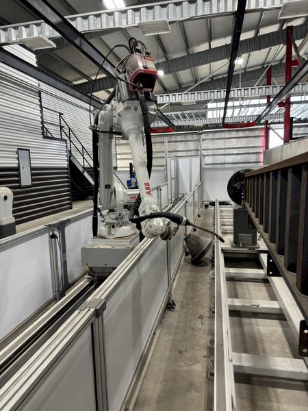 2021 ABB MODEL #IRB 4600 ROBOT WELDING SYSTEM WITH PRESTON EASTIN WELDING FIXTURE: STOCK 21175