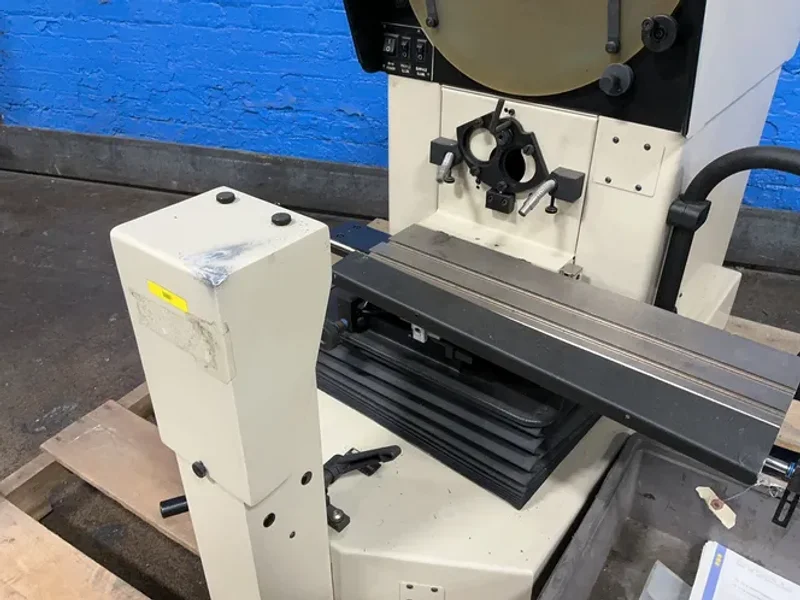SCHERR TUMICO 15” OPTICAL COMPARATOR   -  20-3700