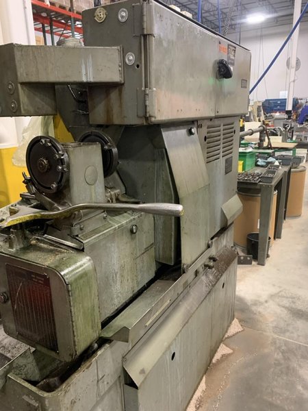 Brown &amp; Sharp No. 00 Ultramatic R/S Screw Machine, 1970s – Video Available