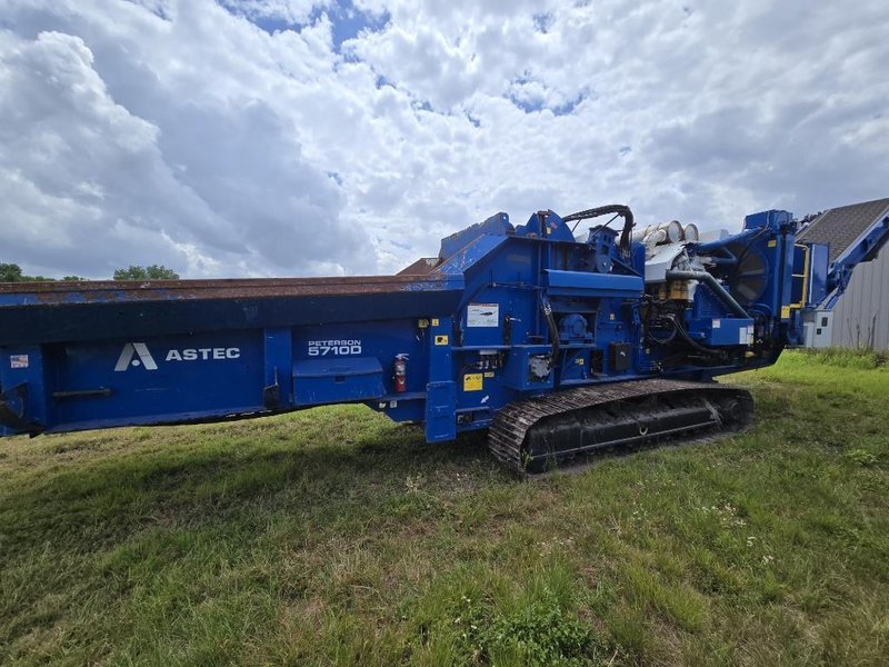 2022 Peterson 5710D-Horizontal Grinder 40D-278-2696