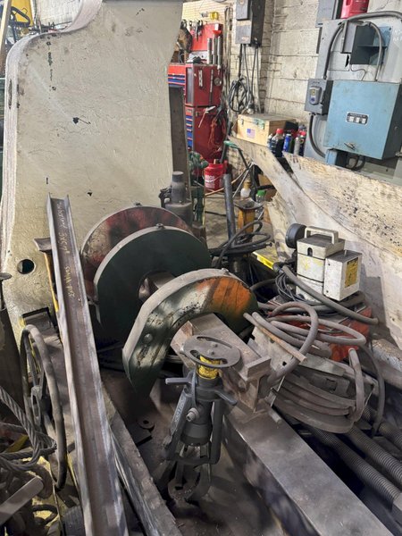400 TON X 108&quot; CHAMBERSBURGH WHEEL PRESS. STOCK # 0889025