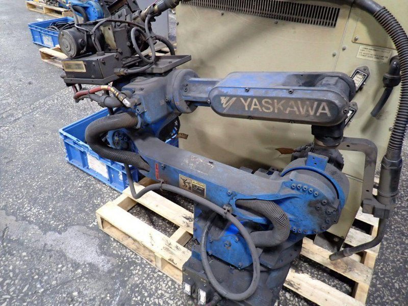 YASKAWA MOTOMAN ROBOT  -  MOTOMAN-MH6