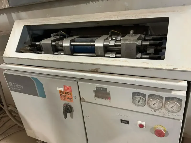 2014 FLOW MACH 3 3020B | Waterjet Cutters