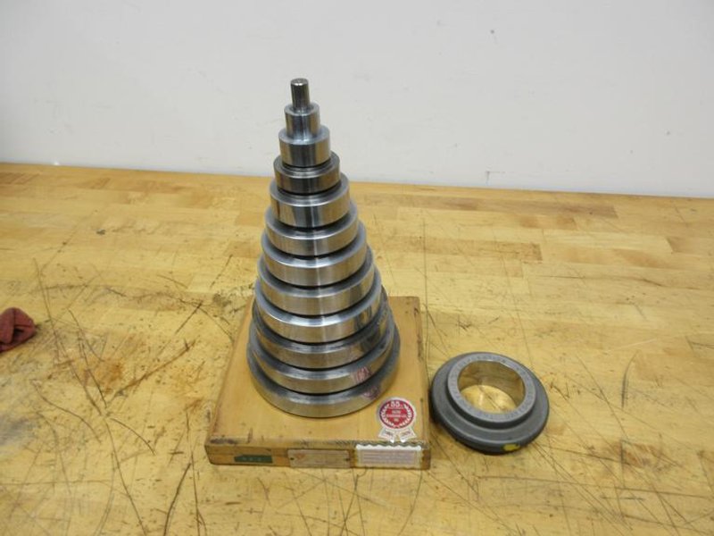 Size Control Co. Mikemaster .500"- 6.000" Tree Setting Standard 1/2" Increments on Stand with Sheffield 2.5001 Master Ring Guage- Auction Item