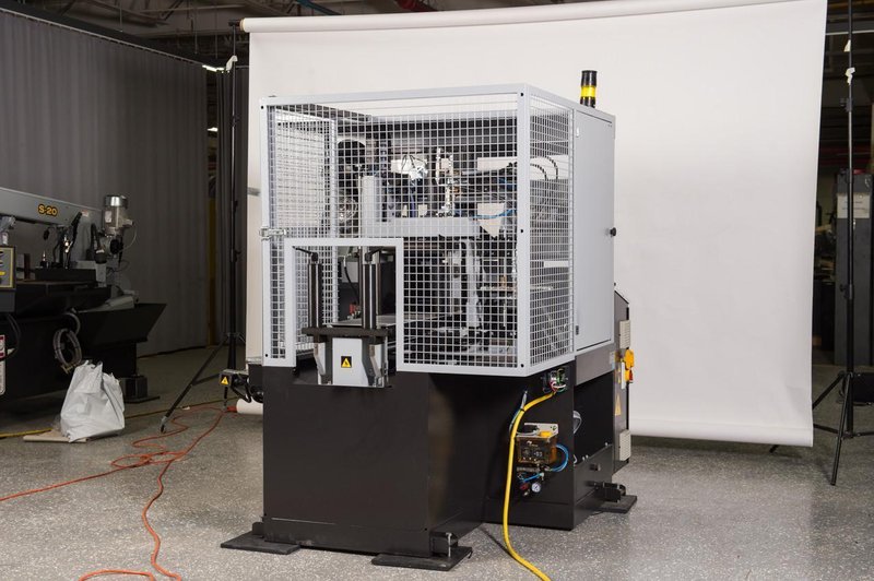 NEW 9" x 9" HYD-MECH H-230A HORIZONTAL BAND SAW
