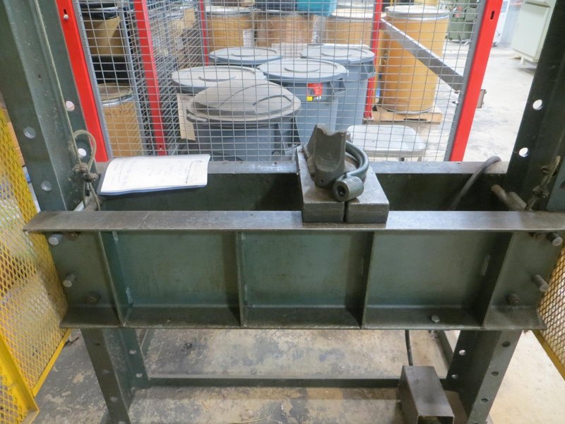 Dake 75H Hand Operated Hydraulic H-Frame Shop Press, 75 Ton,- Auction Item