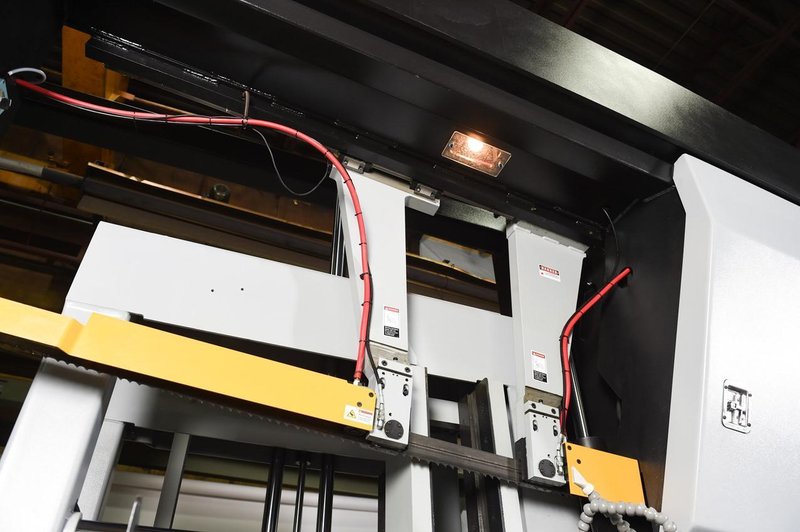 NEW 32"H x 32"W HYD-MECH H-32A AUTOMATIC HORIZONTAL BAND SAW