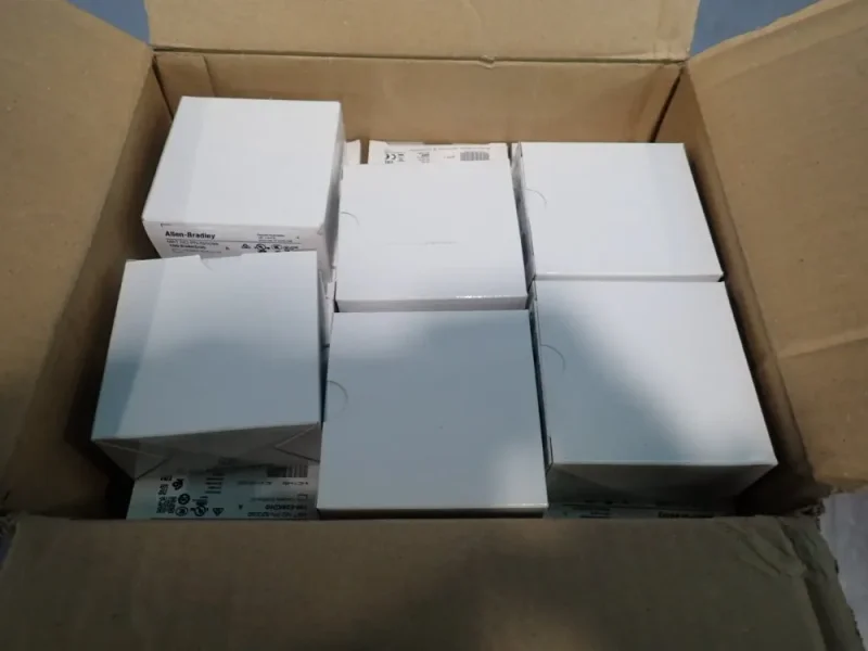 ALLEN-BRADLEY CONTACTOR  -  100-E26KD00