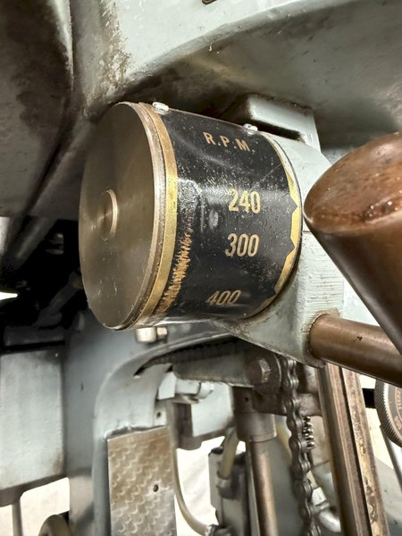 6-SPINDLE ALLEN VARIABLE-SPEED GANG DRILL PRESS. STOCK # 0550325