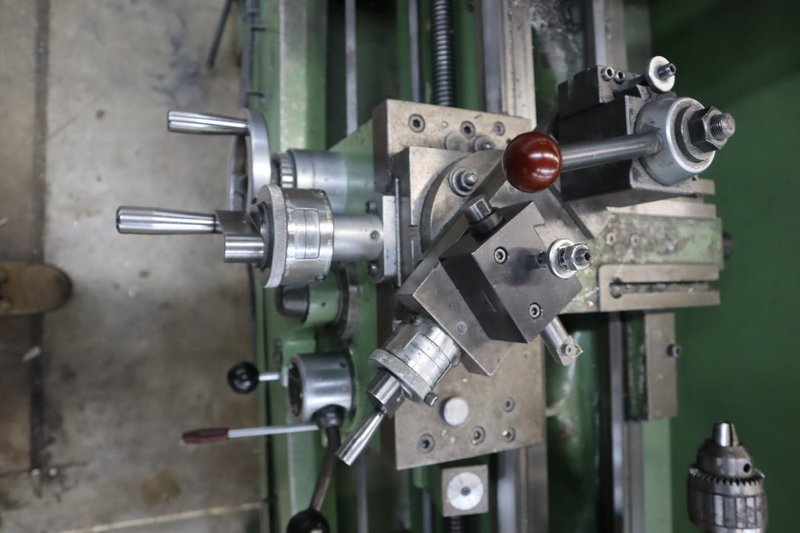 Nardini Model MS1440E Engine Lathe, Tool Post, Tailstock, Steady Rest- Auction Item