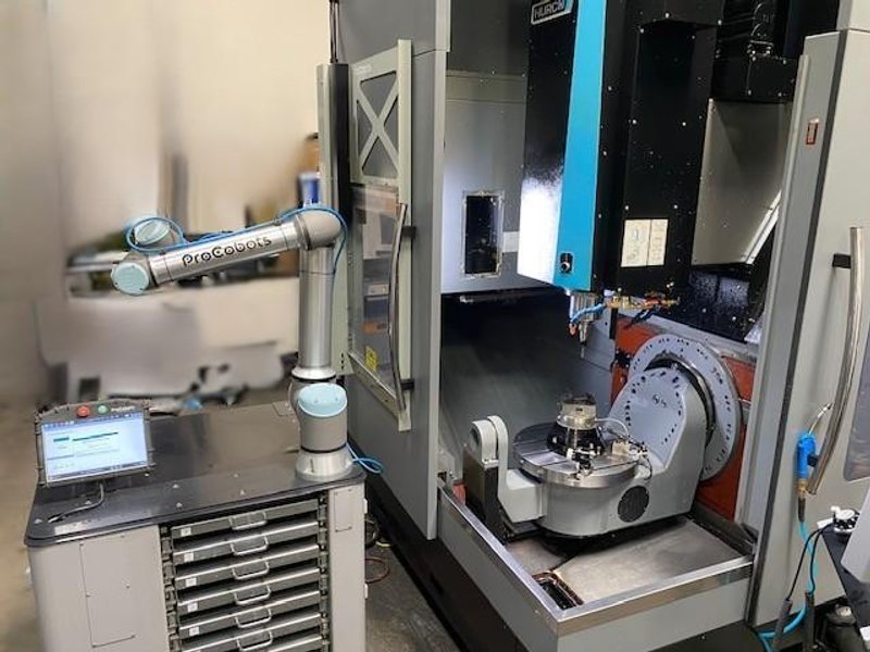 Hurco VC500i 5-Axis CNC Mill (2021) with Integrated ProCobot Robot Arm &amp; Drawer System