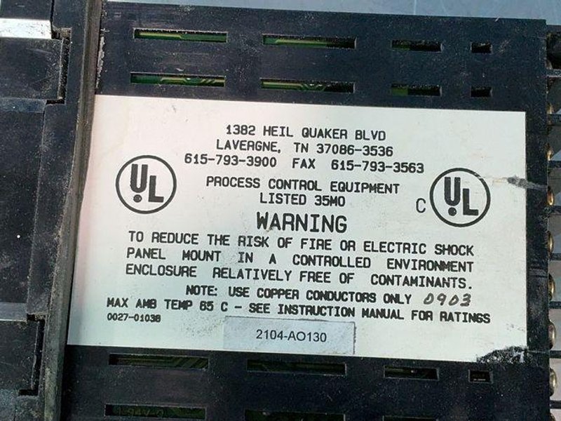 Chromalox Industrial Temperature Controllers - 2104-ao