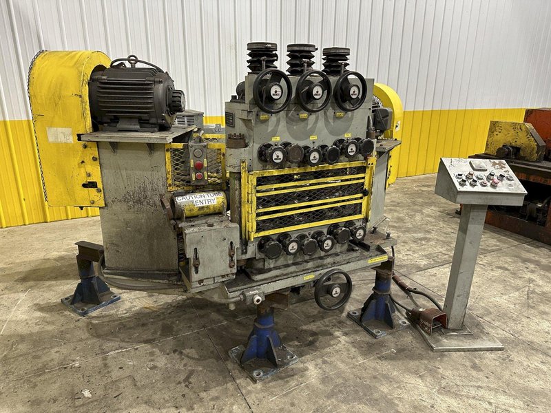 2.25" X 6 ROLL MACKINTOSH-HEMPHILL / TURNER MODEL #922 TUBE &amp; BAR STRAIGHTENER: STOCK #22572