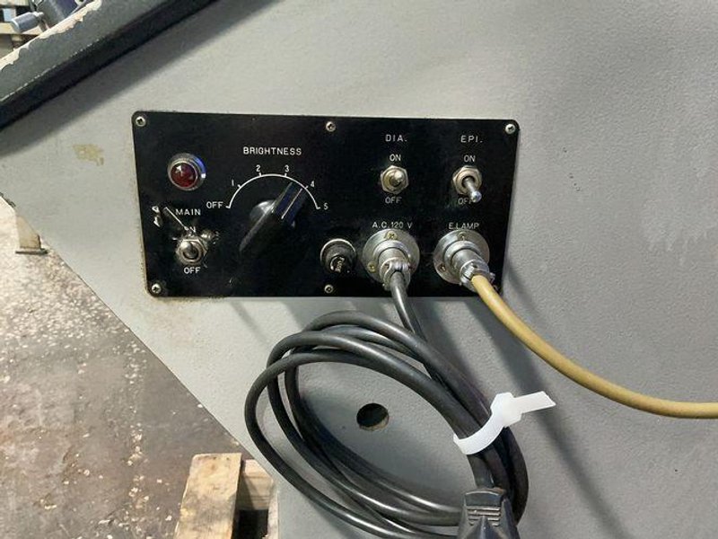Mitutoyo 14" Optical Comparator - Pv-350
