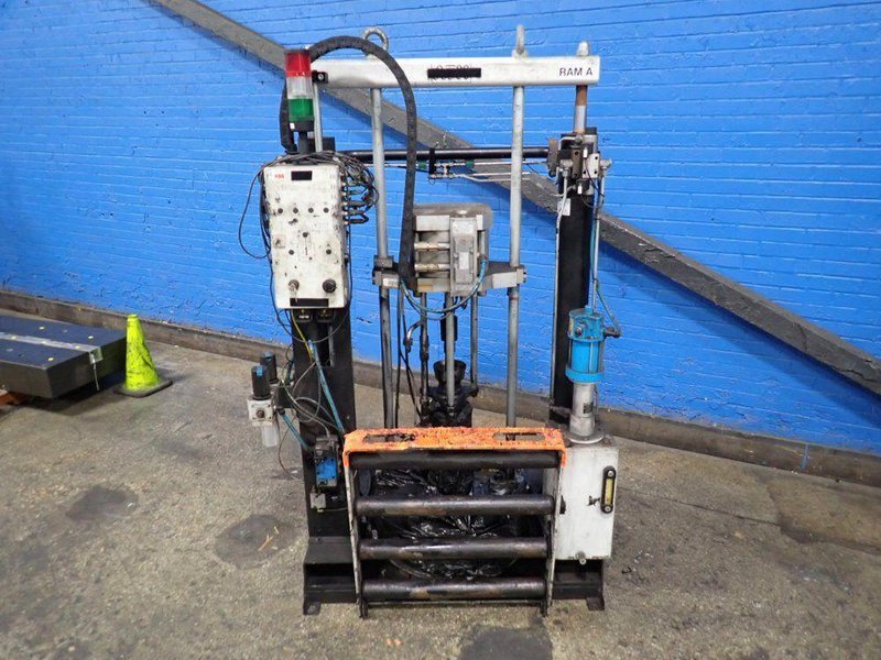 8 BAR ADHESIVE DISPENSING SYSTEM