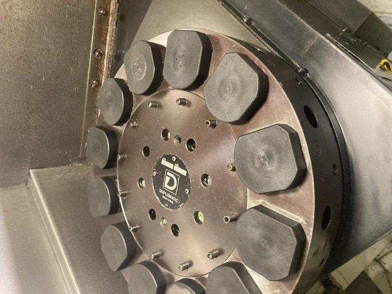 Hurco TMM8 Live Tool CNC Lathe, 2009 – Bar Feed, Tooling Included