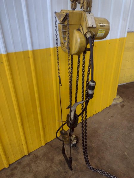 2 TON (4,000 LB) YALE MODEL #MEL2N10H652 ELECTRIC CHAIN HOIST: STOCK #15218